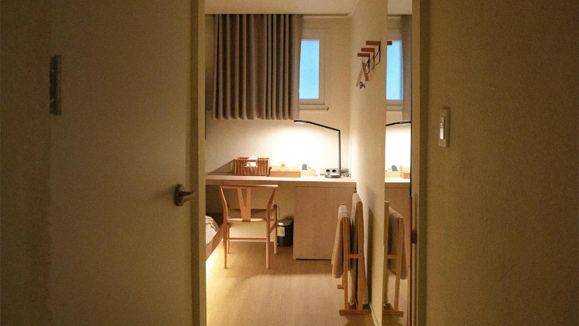 Off Stay, Hotel In Seoul - 10M From Airport, 8M To Subway 0*,
